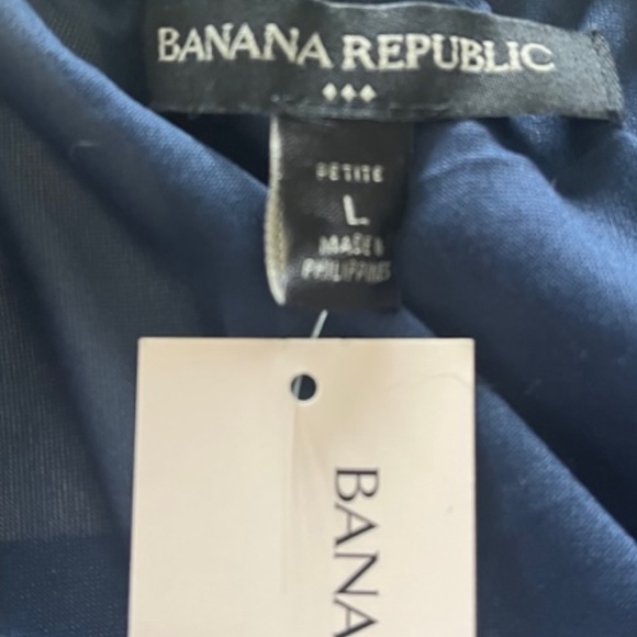 Banana Republic Flowy Handkerchief Modern Pattern Skirt NWT - Picture 3 of 4